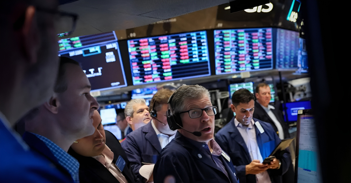 The S&P 500 closed lower Monday as Nvidia dipped ahead of its quarterly report, with investors eyeing inflation data for Fed rate clues.
Image Source: Bloomberg