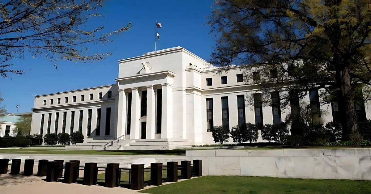 U.S. job market slowdown sparks speculation Fed may cut rates before September meeting.
Image Source: New Straits Times